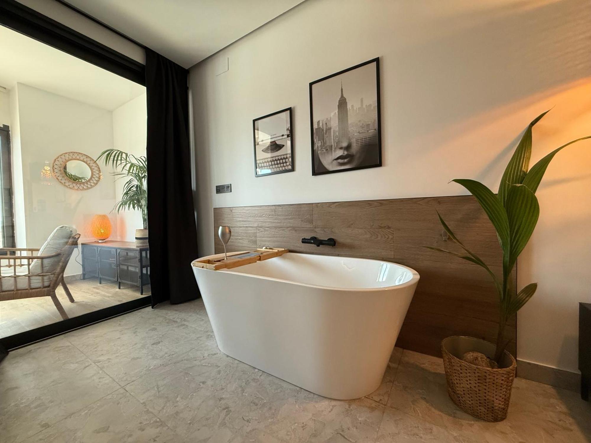 Bed and Breakfast Victoria Loft Castell de Ferro Exterior foto