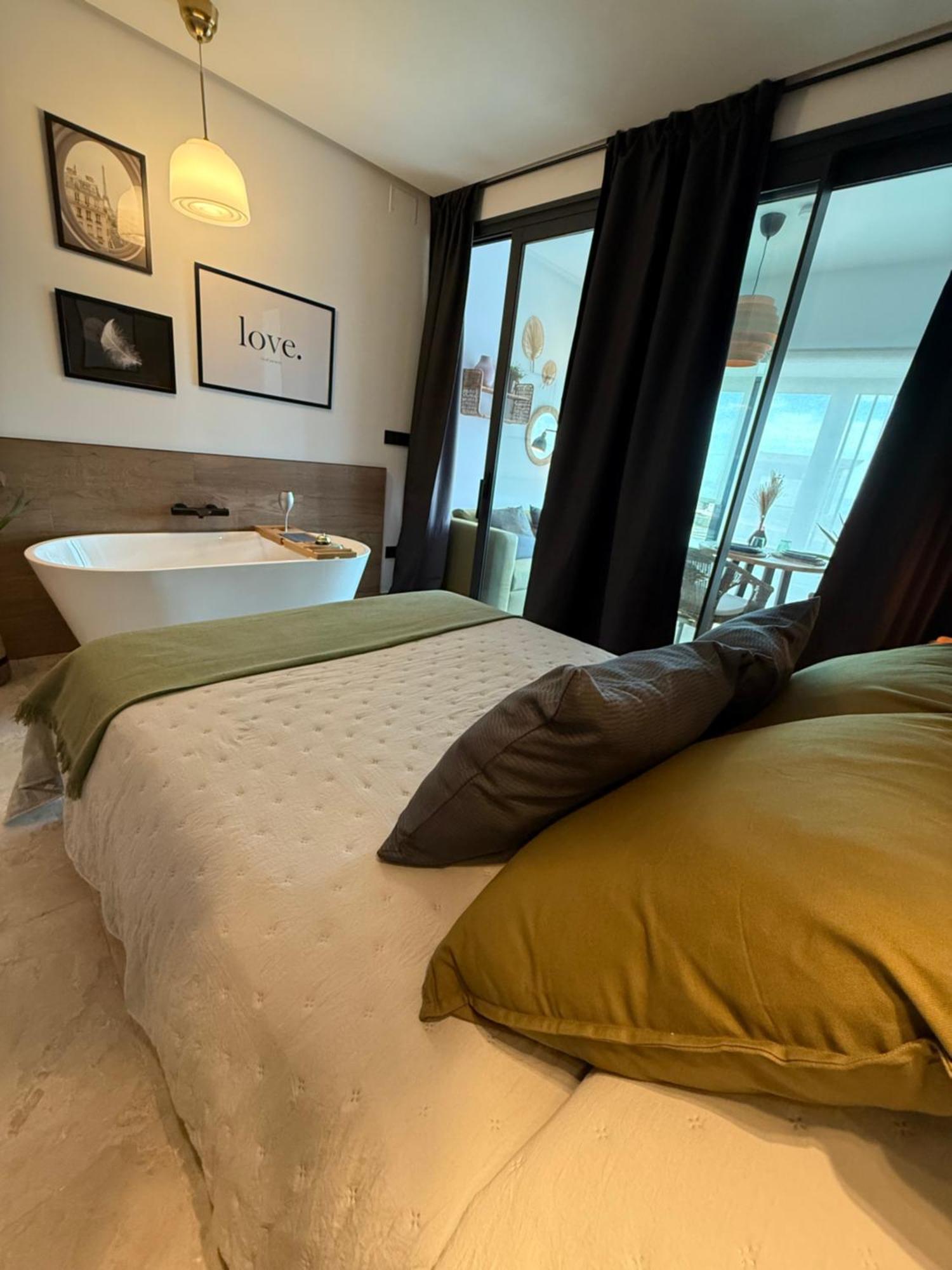Bed and Breakfast Victoria Loft Castell de Ferro Exterior foto